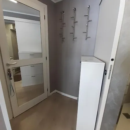 La Coquille * بيريوِل تْشيرفينيا